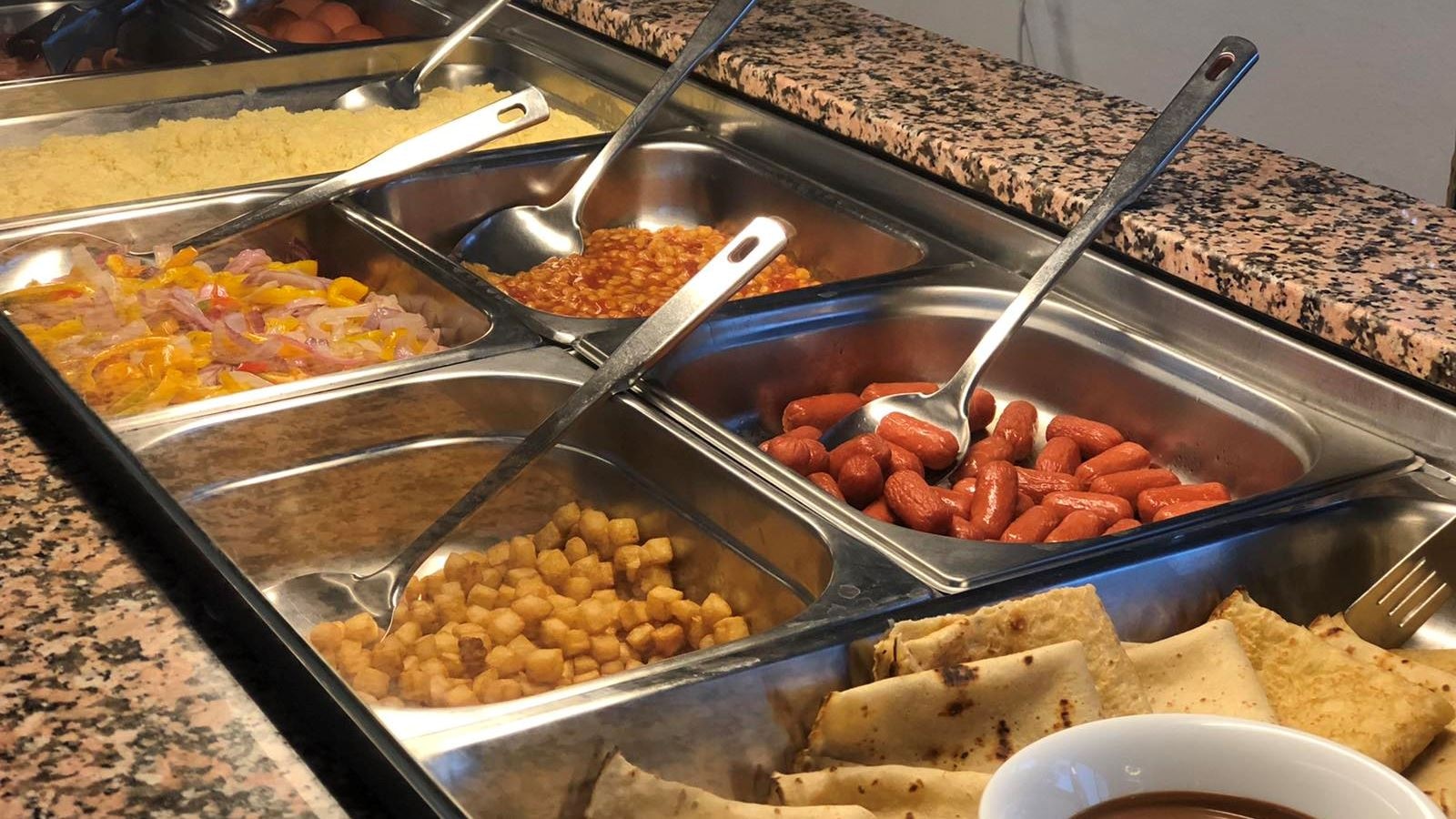 restaurants-restaurant