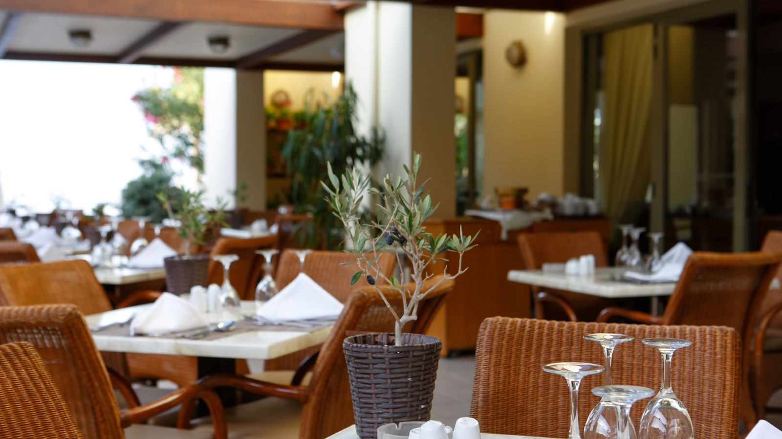 restaurants-main-restaurant