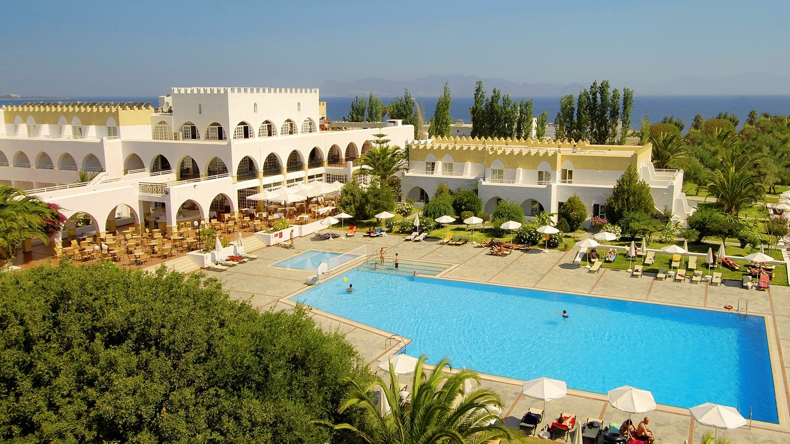 pools-outdoor-childrens-pool