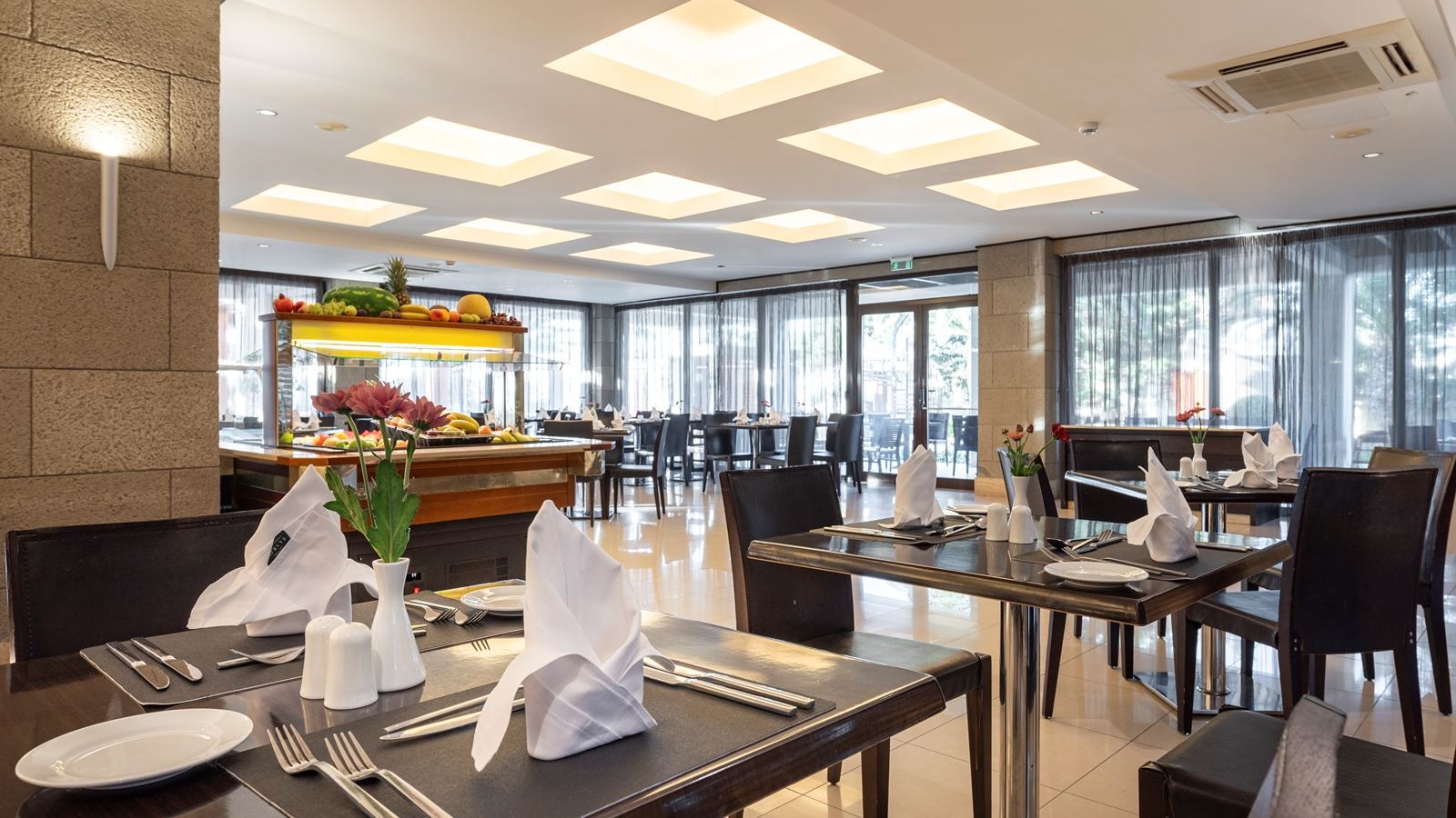 restaurants-main-restaurant