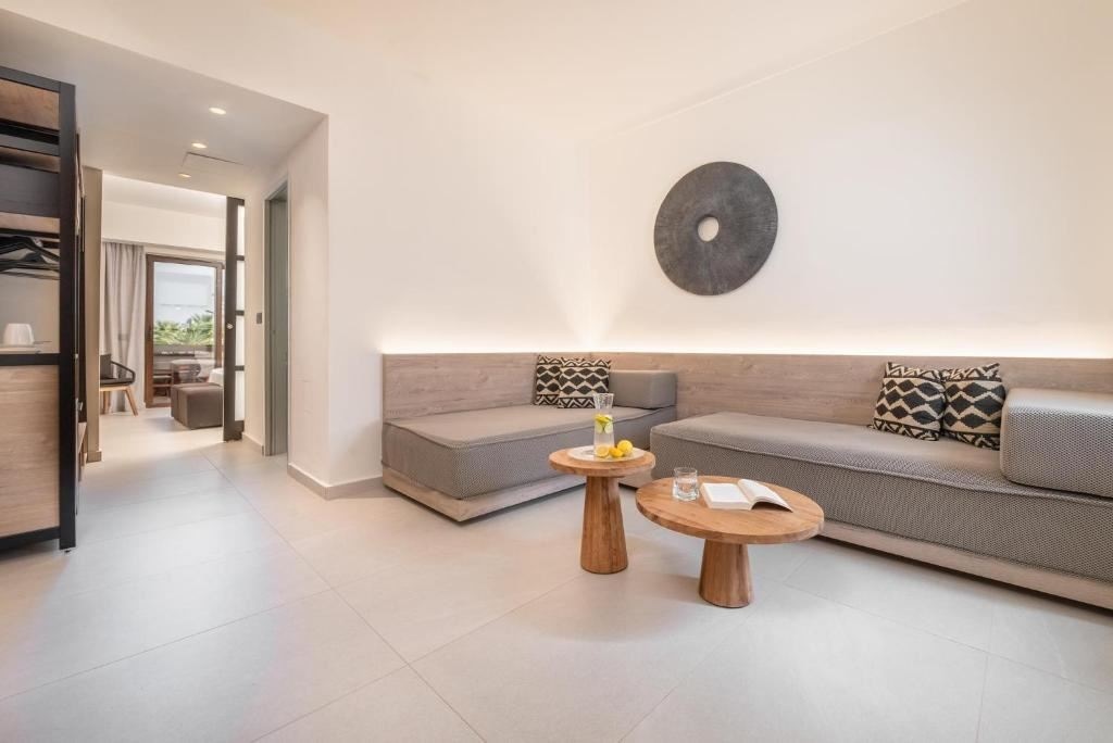 rooms-one-bedroom-suite-sea-view