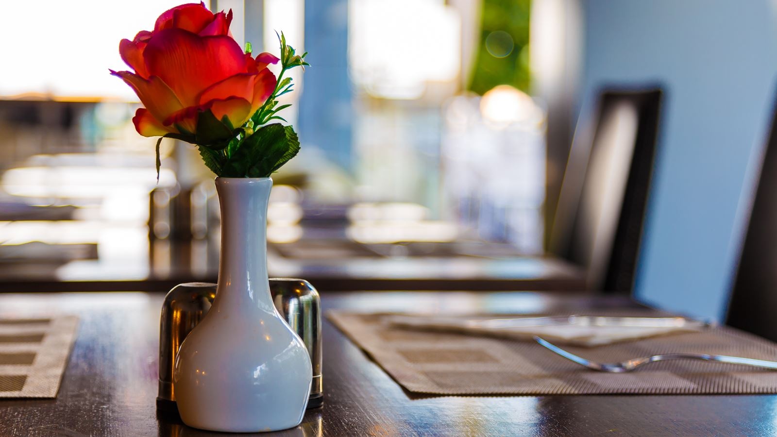 restaurants-absolute-restaurant