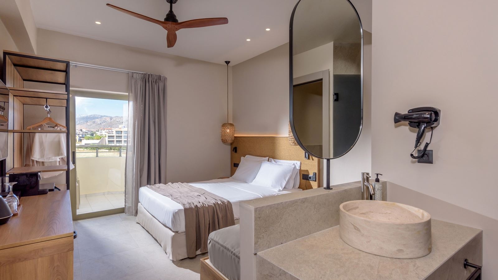 rooms-premium-room-side-sea-view