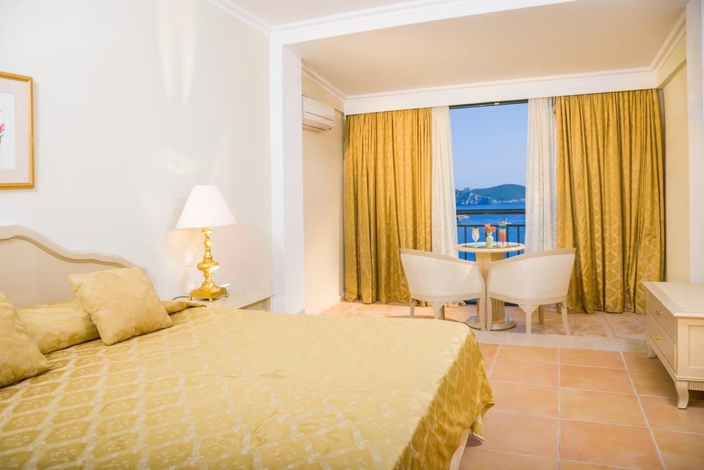 rooms-bungalow-scenic-sea-view