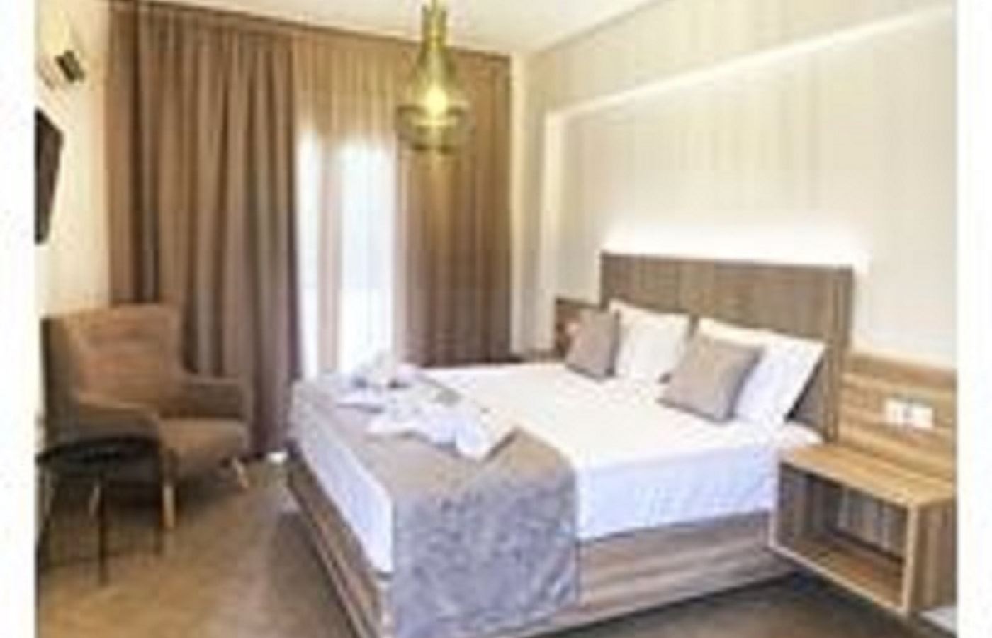 rooms-room-superior-garden-view