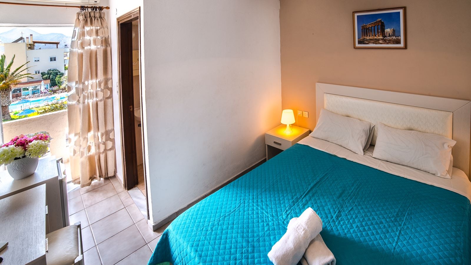 rooms-room-standard-double