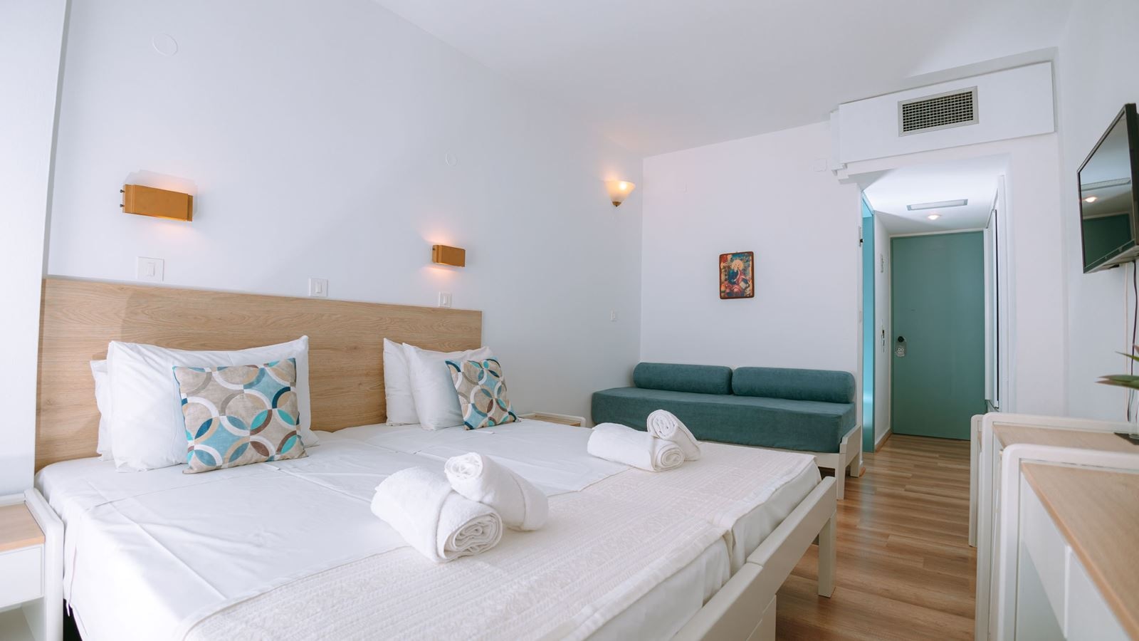 rooms-room-double-balcony-or-terrace