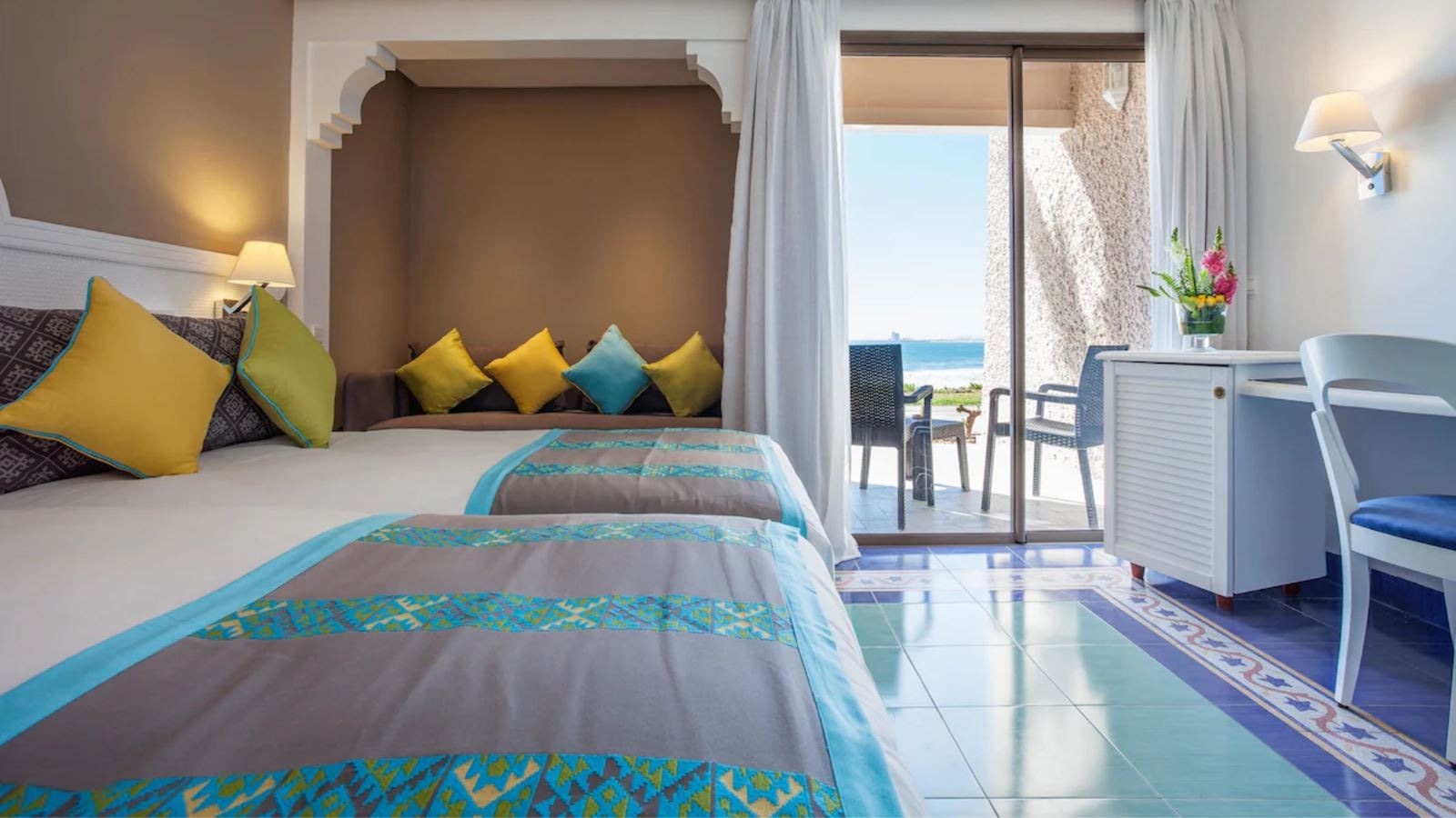 rooms-single-use-standard-room-sea-view