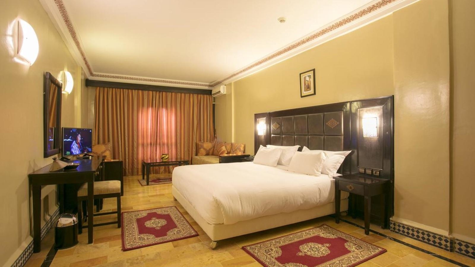 rooms-double-deluxe-room