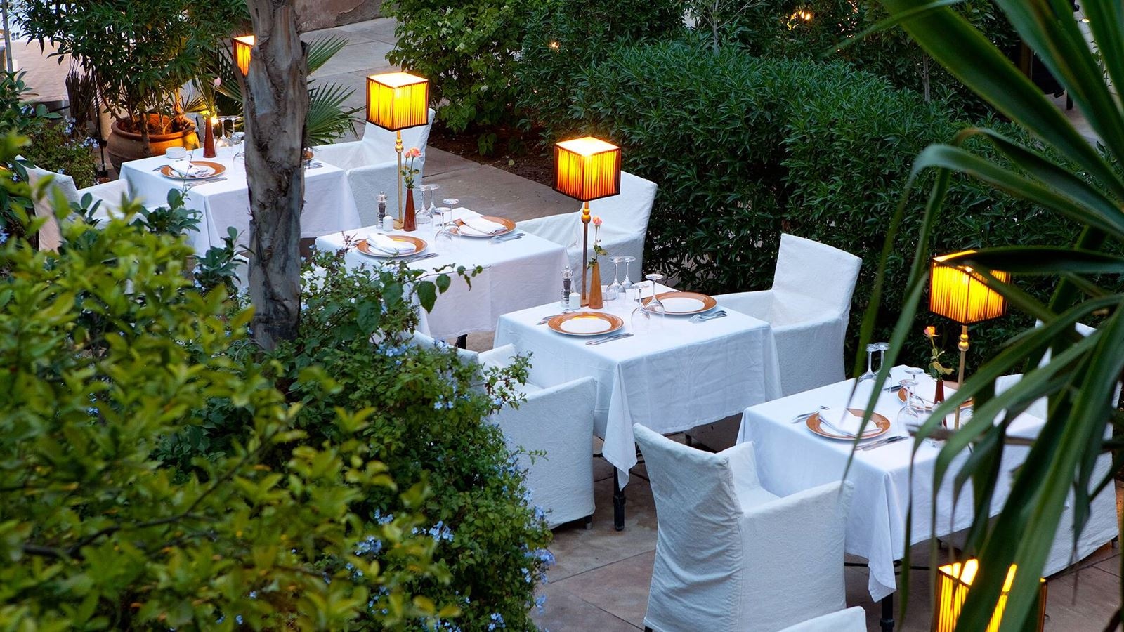 restaurants-restaurants