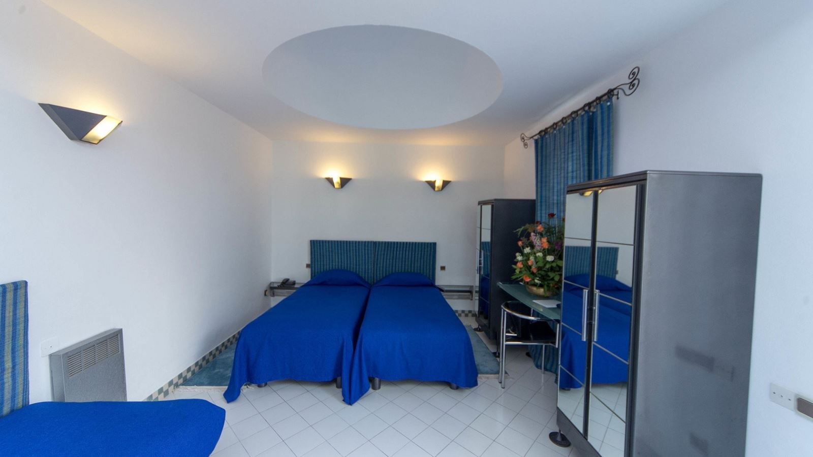 rooms-triple-standard-room