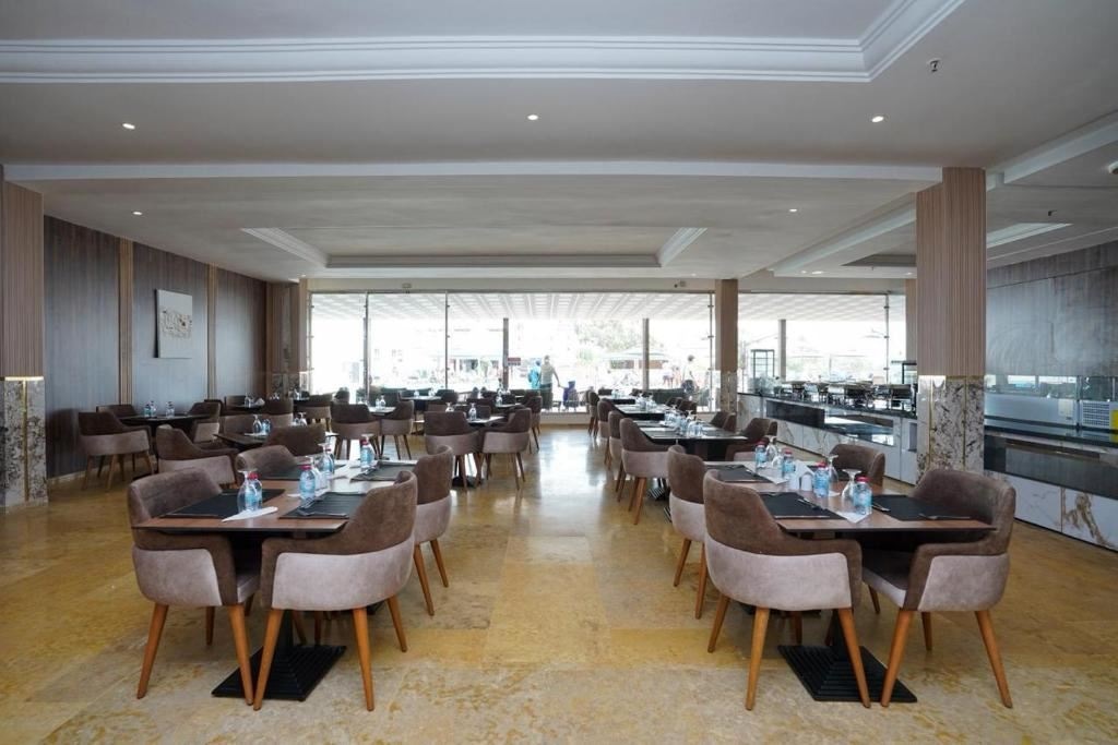 restaurants-restaurants