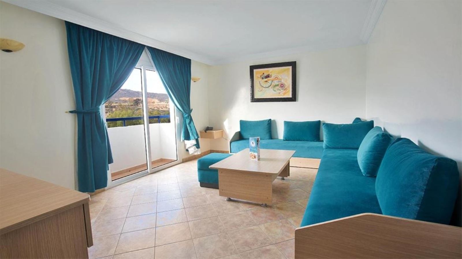 rooms-standard-suite-balcony-or-terrace