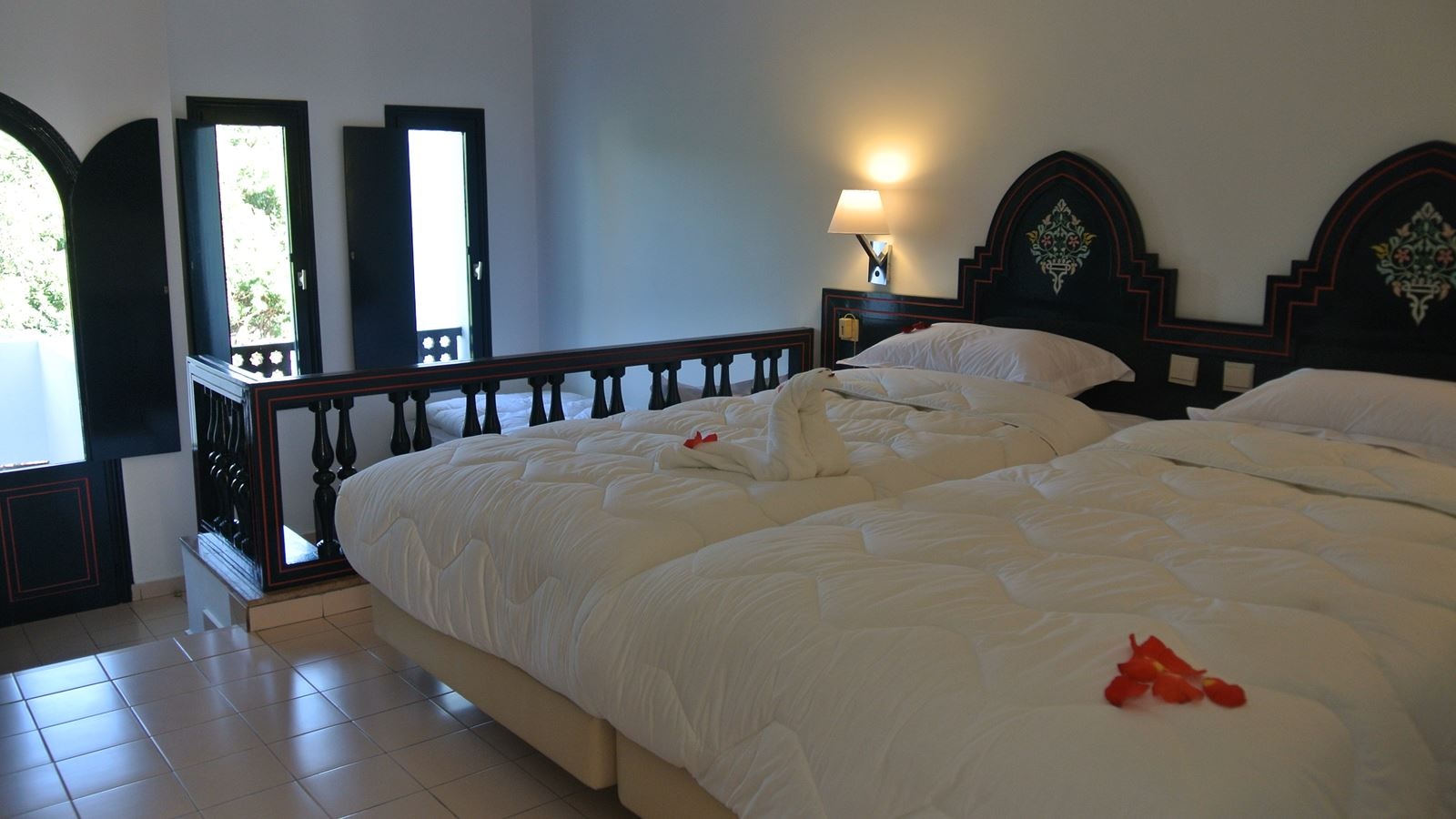 rooms-double-standard-room-balcony-or-terrace