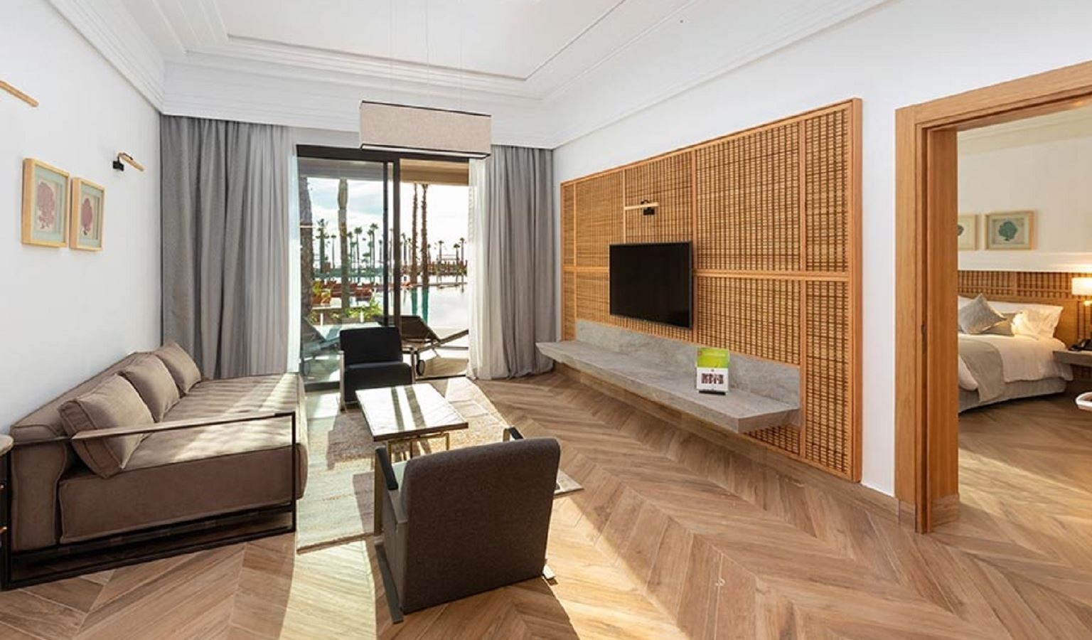 rooms-suite-swim-up-adult-only