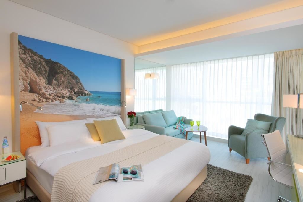 rooms-grand-deluxe-room