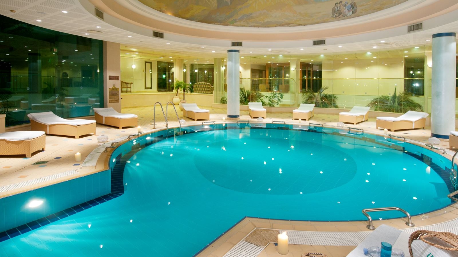 pools-outdoor--indoor-pool