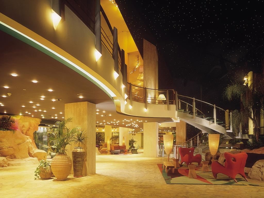 general-main-building