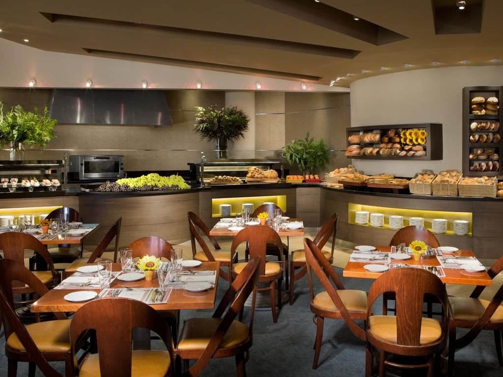 restaurants-the-grotto