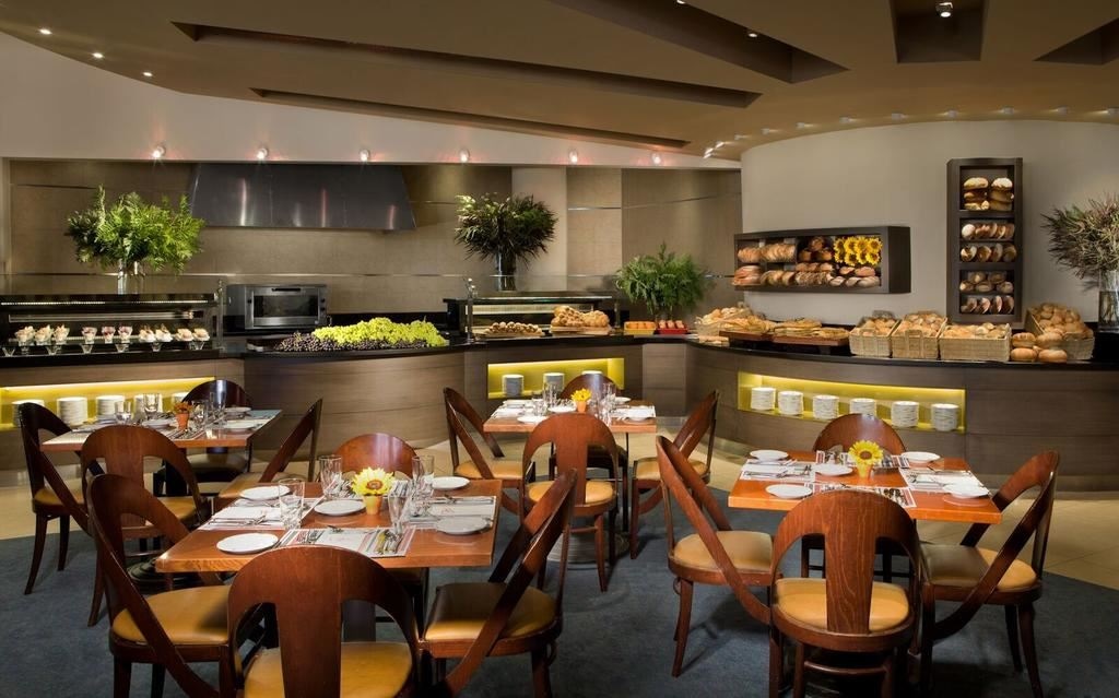 restaurants-the-grotto