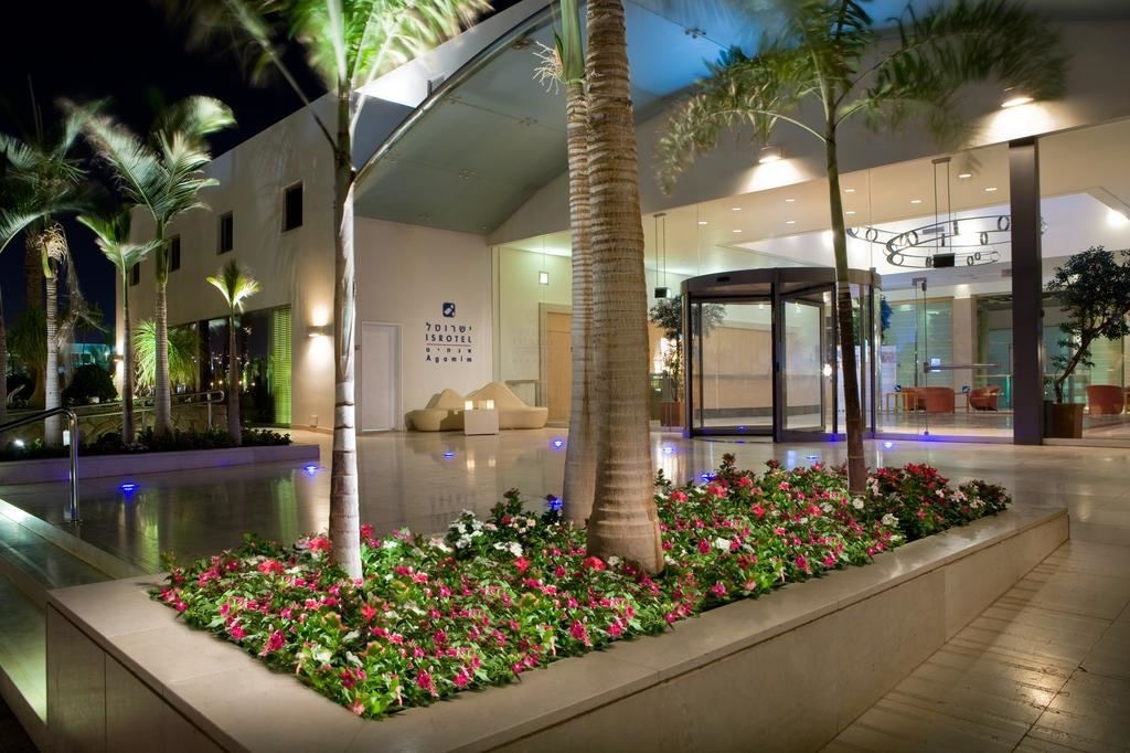 general-main-building