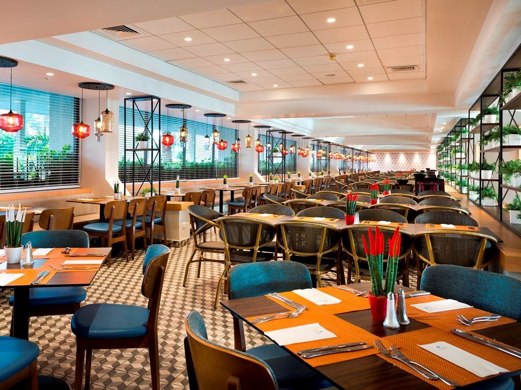 restaurants-restaurant