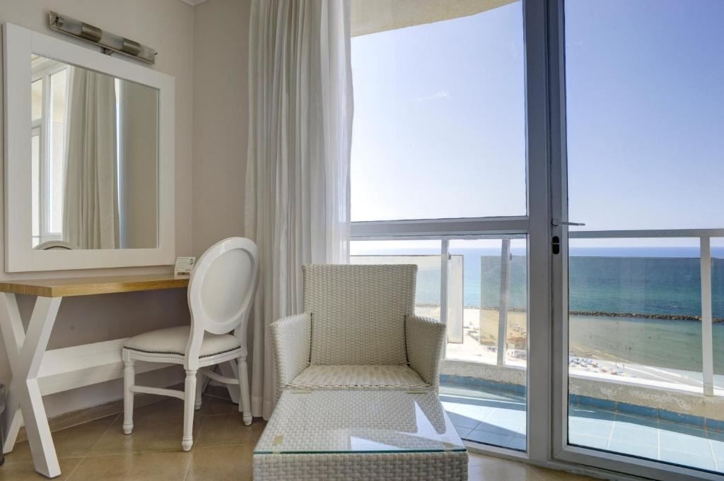 rooms-superior-full-sea-view
