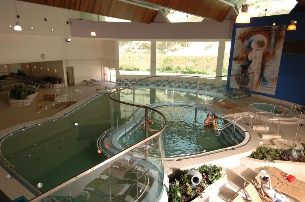 pools-indoor-pool