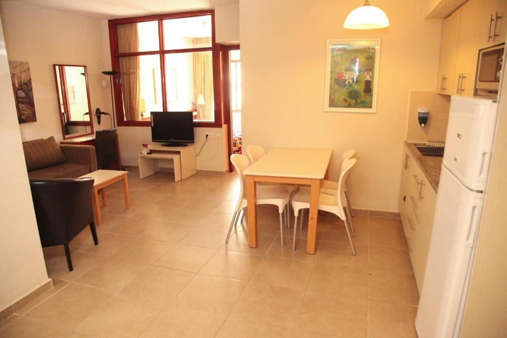 rooms-suite-2-bedroom