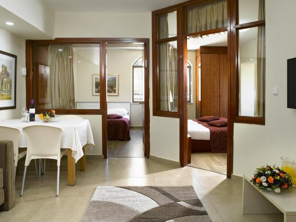 rooms-suite-2-bedroom