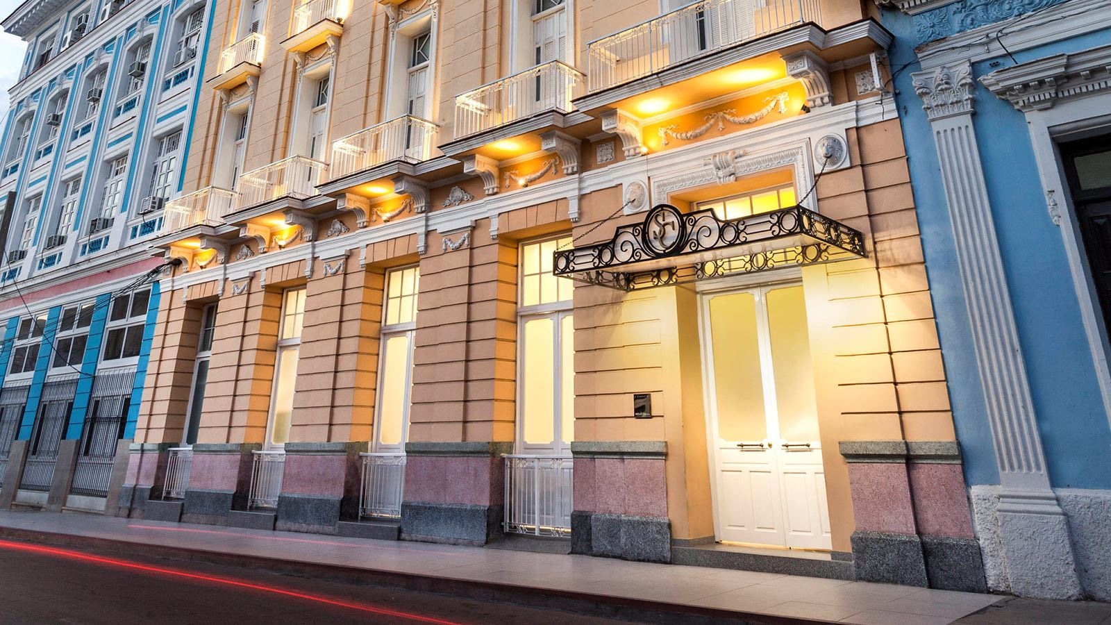 general-main-building