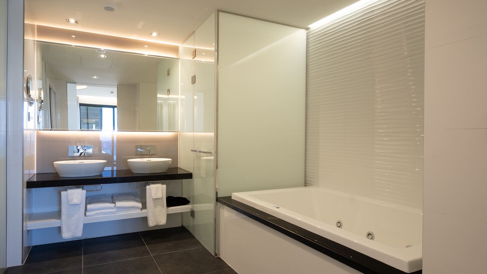 rooms-lighthouse-suite-suite-faro