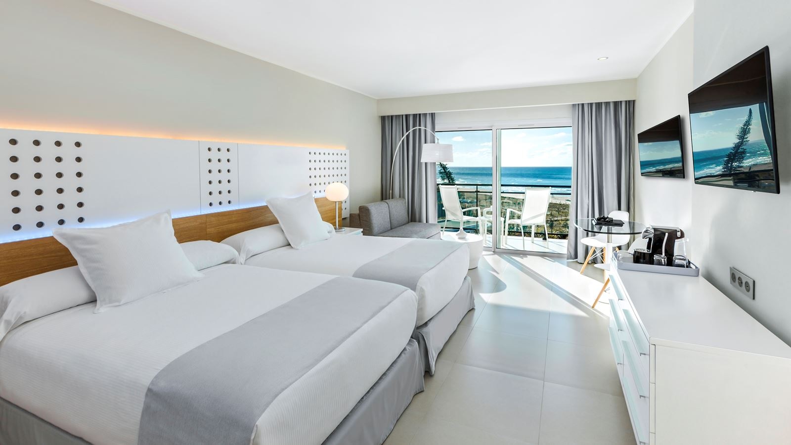 rooms-the-level-sea-view