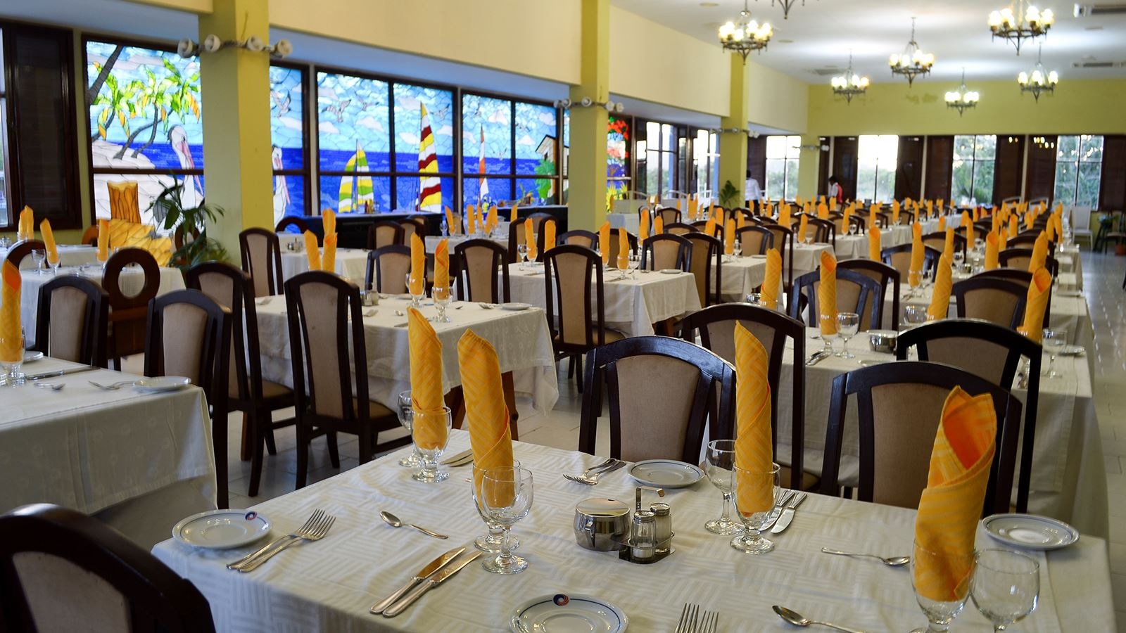 restaurants-restaurants