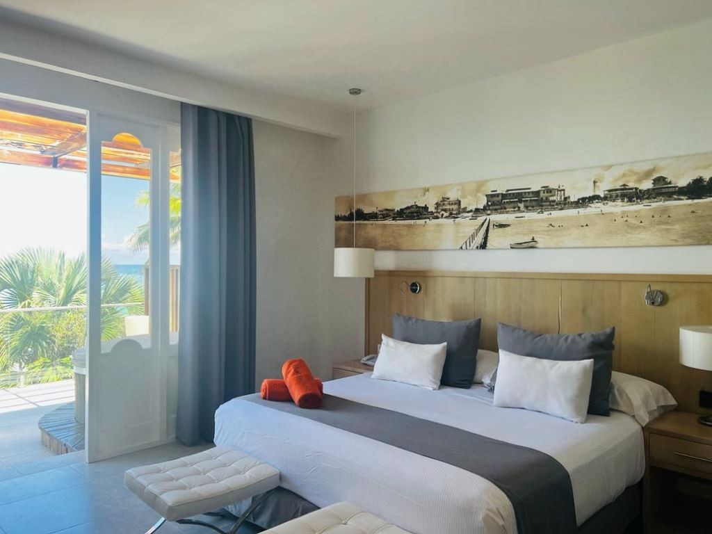 rooms-junior-suite-oceanfront