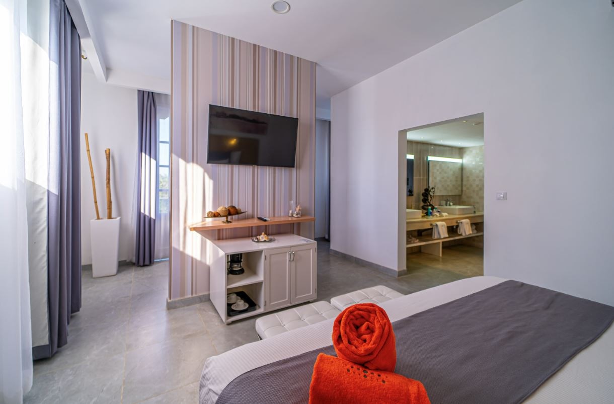 rooms-junior-suite-premium-sea-view