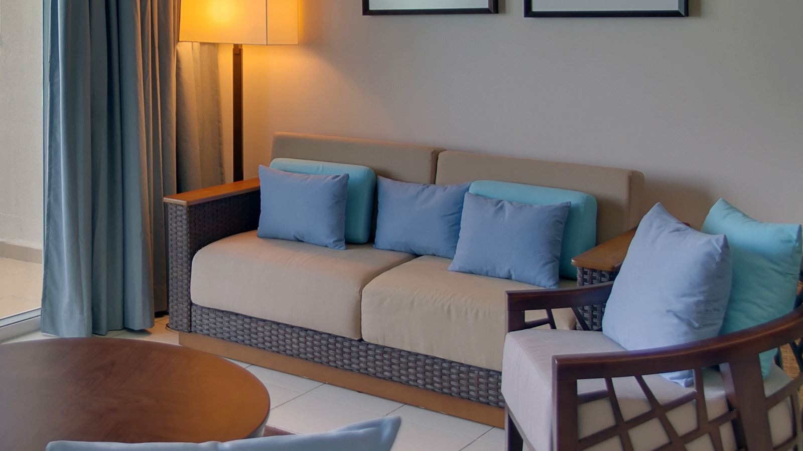 rooms-suite-garden-view