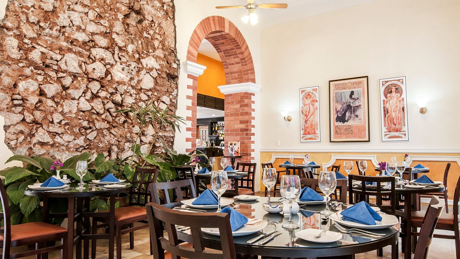 restaurants-restaurants