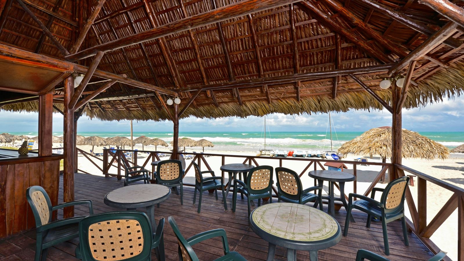 bars-beach-bar-arena-fina