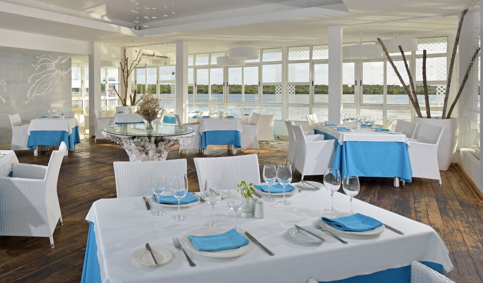 restaurants-las-caletas