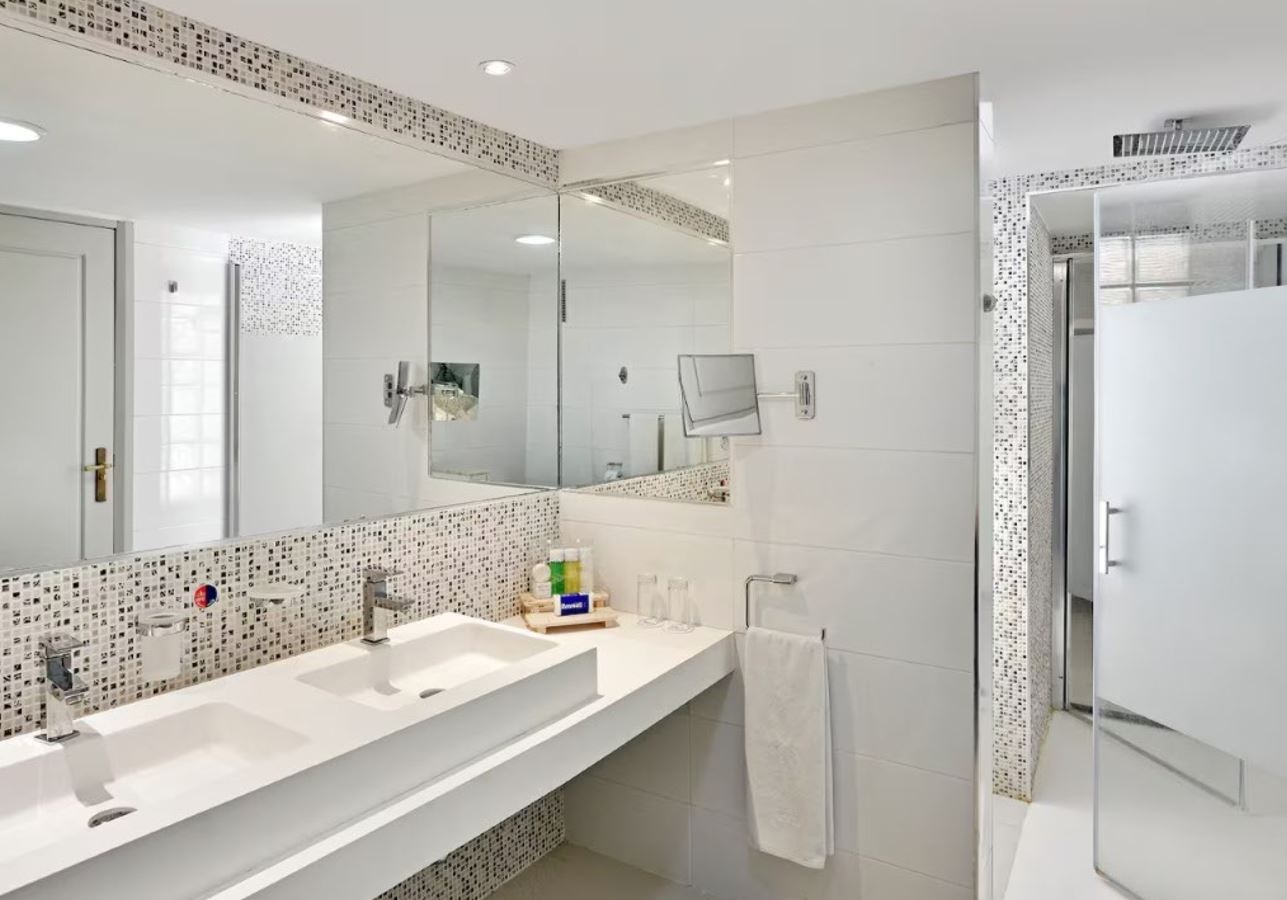 rooms-the-level-garden-grand-suite