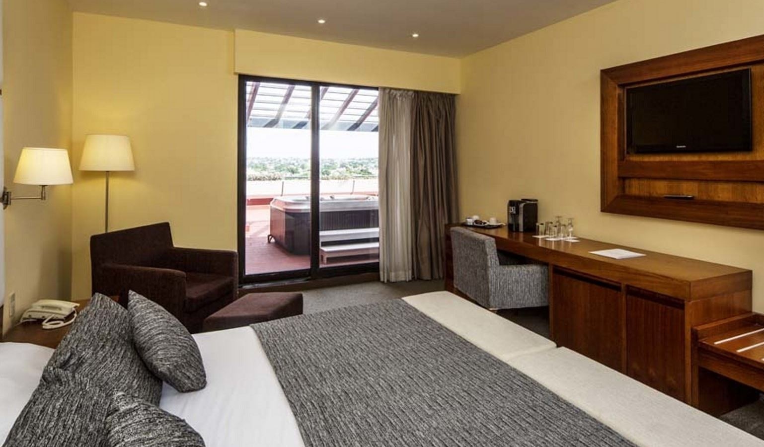 rooms-junior-suite-executive