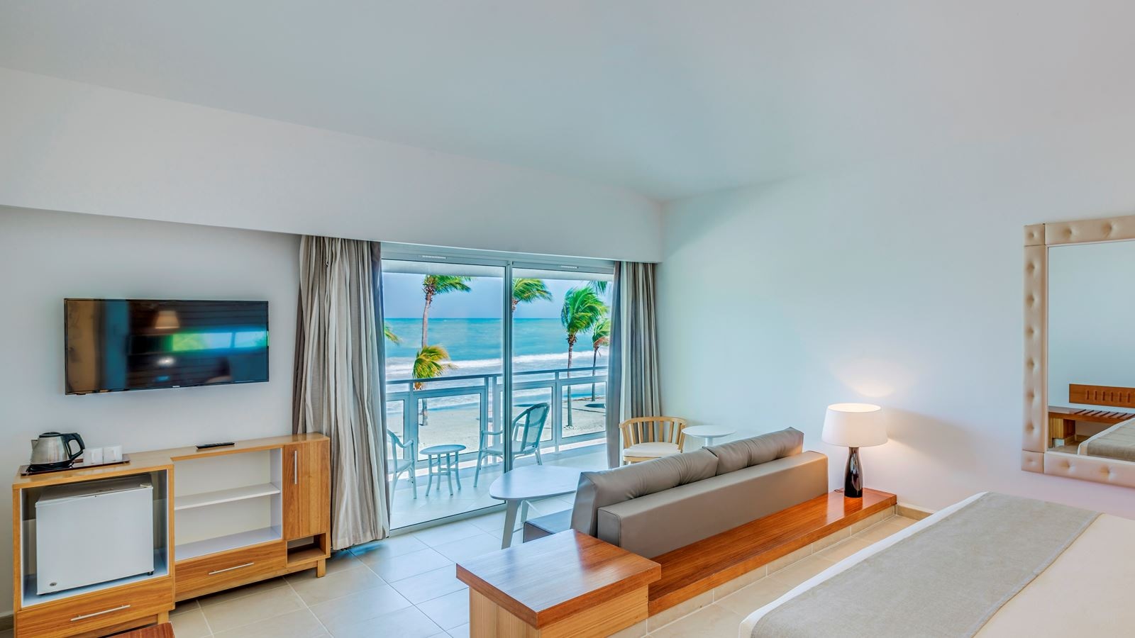 rooms-paradisus-junior-suite-sea-view