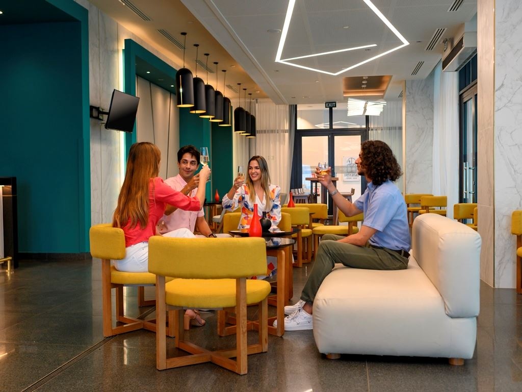 bars-lobby-bar-ventanas