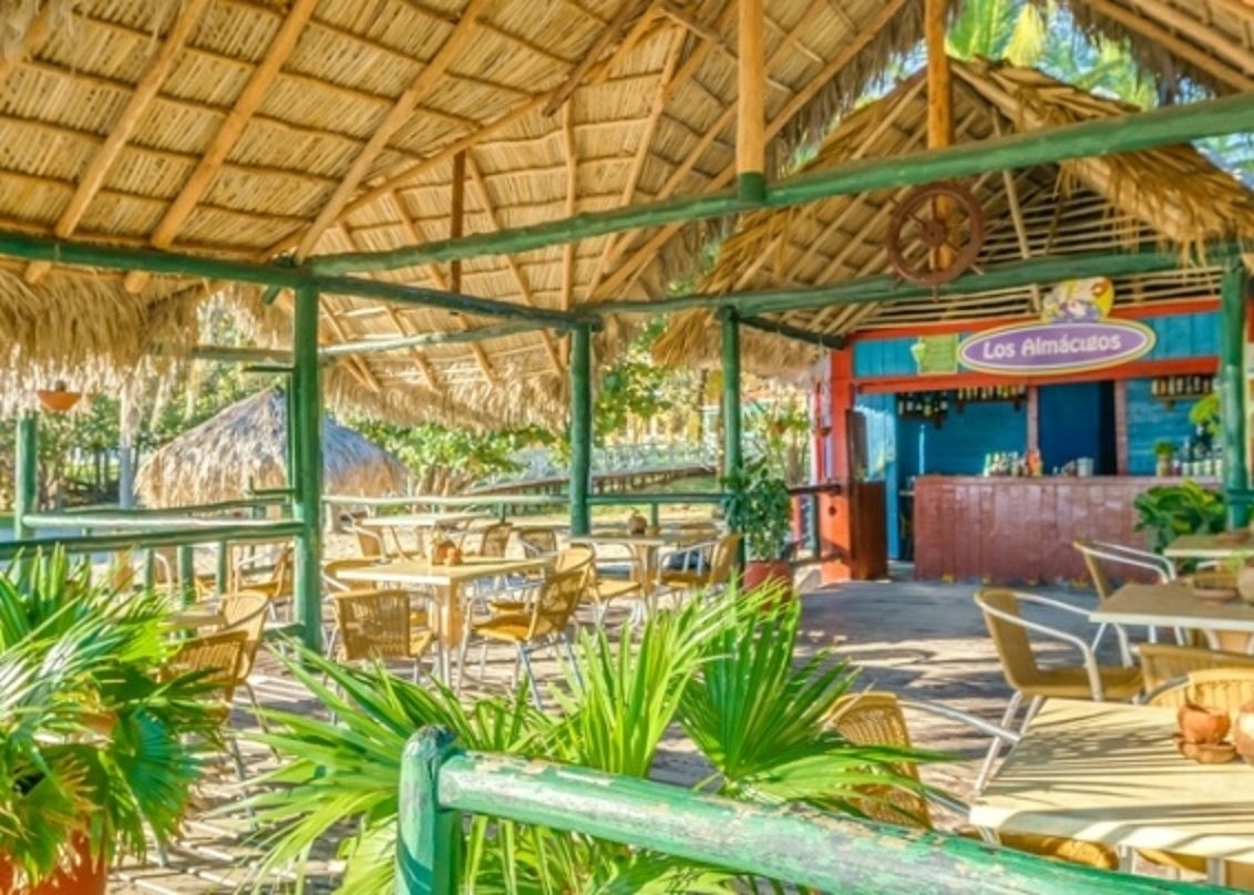 restaurants-main-building