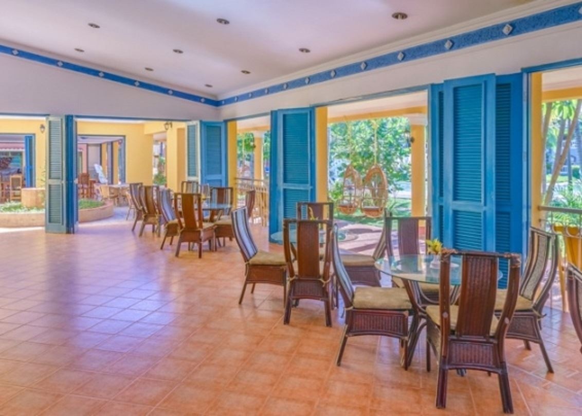 restaurants-main-building