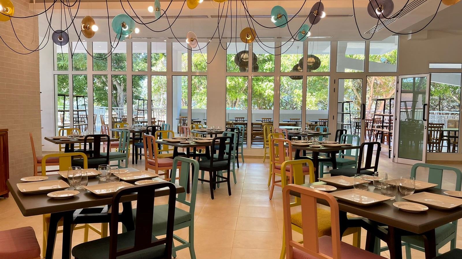 restaurants-restaurants