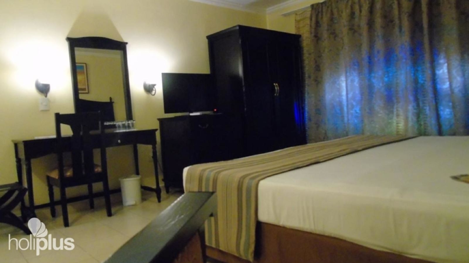 rooms-double-garden-view