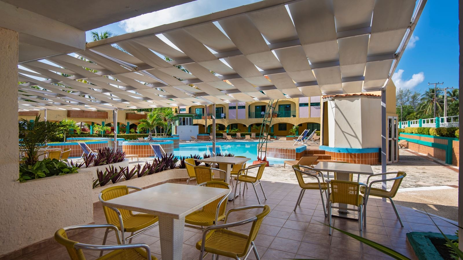 restaurants-restaurant