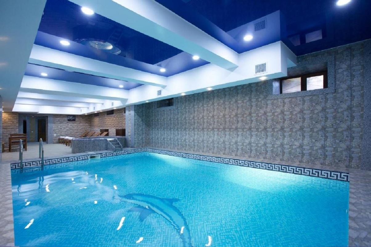 pools-indoor-pool